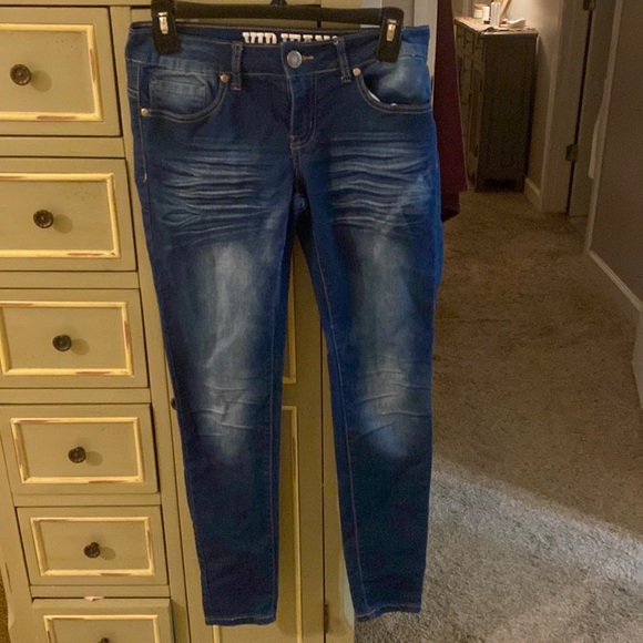 VIP Jeans - Picture 1 of 3